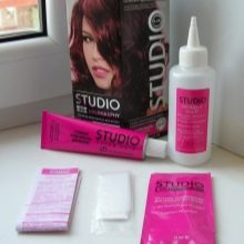 Фарба для волосся Studio (29 фото): палітра кольорів фарб Essem Hair і Professional, інструкція по застосуванню професійних фарб, відгуки farba dlya volossya studio 29 foto pal tra kol or v farb essem hair professional nstrukc ya po zastosuvannyu profes ynih farb v dguki 17 - Фарба для волосся Studio (29 фото): палітра кольорів фарб Essem Hair і Professional, інструкція по застосуванню професійних фарб, відгуки