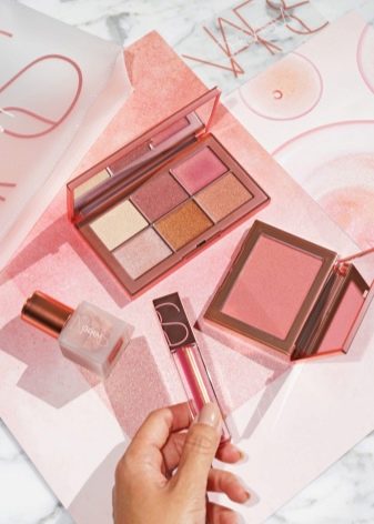 Косметика Nars: все про продукцію фірми, плюси і мінуси, вибір kosmetika nars vse pro produkc yu f rmi plyusi m nusi vib r 18 - Косметика Nars: все про продукцію фірми, плюси і мінуси, вибір