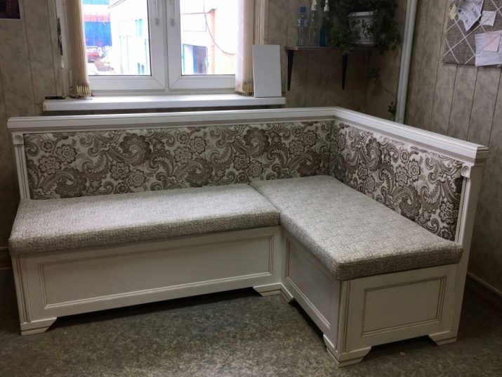 Кухонні куточки з ящиками для зберігання (34 фото): прямі і інші куточки з місцем для зберігання речей на кухні kuhonn kutochki z yaschikami dlya zber gannya 34 foto pryam nsh kutochki z m scem dlya zber gannya rechey na kuhn 28 - Кухонні куточки з ящиками для зберігання (34 фото): прямі і інші куточки з місцем для зберігання речей на кухні