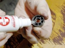 Підшипники для скейтборда: чим змащувати підшипники для скейта, як їх почистити або поміняти? Кращі комплекти p dshipniki dlya skeytborda chim zmaschuvati p dshipniki dlya skeyta yak h pochistiti abo pom nyati krasch komplekti 16 - Підшипники для скейтборда: чим змащувати підшипники для скейта, як їх почистити або поміняти? Кращі комплекти