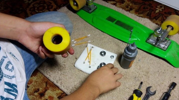 Підшипники для скейтборда: чим змащувати підшипники для скейта, як їх почистити або поміняти? Кращі комплекти p dshipniki dlya skeytborda chim zmaschuvati p dshipniki dlya skeyta yak h pochistiti abo pom nyati krasch komplekti 18 - Підшипники для скейтборда: чим змащувати підшипники для скейта, як їх почистити або поміняти? Кращі комплекти