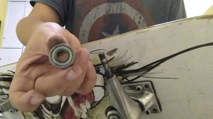Підшипники для скейтборда: чим змащувати підшипники для скейта, як їх почистити або поміняти? Кращі комплекти p dshipniki dlya skeytborda chim zmaschuvati p dshipniki dlya skeyta yak h pochistiti abo pom nyati krasch komplekti 9 - Підшипники для скейтборда: чим змащувати підшипники для скейта, як їх почистити або поміняти? Кращі комплекти