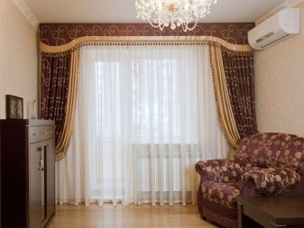 Штори в зал на стельовий карниз (40 фото): як вибрати штори для кутових карнизів у вітальню? Які бувають карнизи для штор? Приклади інтер’єру shtori v zal na stel oviy karniz 40 foto yak vibrati shtori dlya kutovih karniz v u v tal nyu yak buvayut karnizi dlya shtor prikladi nter ru 24 - Штори в зал на стельовий карниз (40 фото): як вибрати штори для кутових карнизів у вітальню? Які бувають карнизи для штор? Приклади інтер’єру