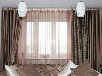 Штори в зал на стельовий карниз (40 фото): як вибрати штори для кутових карнизів у вітальню? Які бувають карнизи для штор? Приклади інтер’єру shtori v zal na stel oviy karniz 40 foto yak vibrati shtori dlya kutovih karniz v u v tal nyu yak buvayut karnizi dlya shtor prikladi nter ru 35 - Штори в зал на стельовий карниз (40 фото): як вибрати штори для кутових карнизів у вітальню? Які бувають карнизи для штор? Приклади інтер’єру