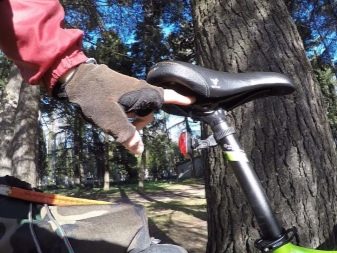 Як правильно відрегулювати сидіння на велосипеді? На якій висоті повинна знаходитися сідло? Як підняти сидіння і правильно його налаштувати по горизонталі? yak pravil no v dregulyuvati sid nnya na velosiped na yak y visot povinna znahoditisya s dlo yak p dnyati sid nnya pravil no yogo nalashtuvati po gorizontal 7 - Як правильно відрегулювати сидіння на велосипеді? На якій висоті повинна знаходитися сідло? Як підняти сидіння і правильно його налаштувати по горизонталі?